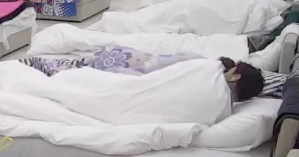 Filip Đukić ostavio Miljanu Kulić, pa ušao u krevet kod druge zadrugarke! Novi par u Eliti, spavali zajedno