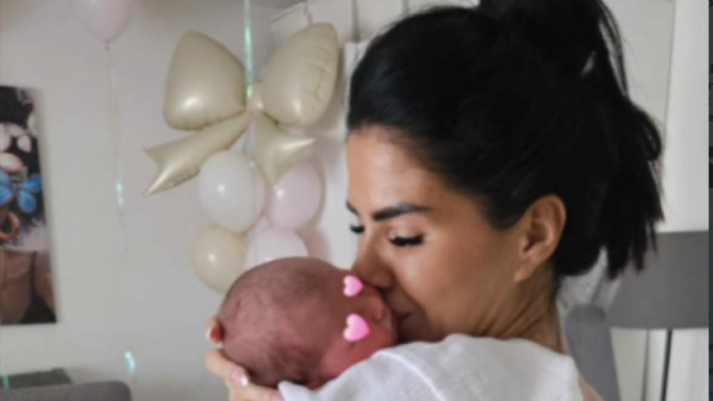 Druga žena Mirčeta Radulovića pokazala ćerku, poznata kuma došla u goste