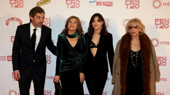 Porodila se Nika Fehmiu: Unuka Branke Petrić objavila prvu fotografiju sa bebom (FOTO)