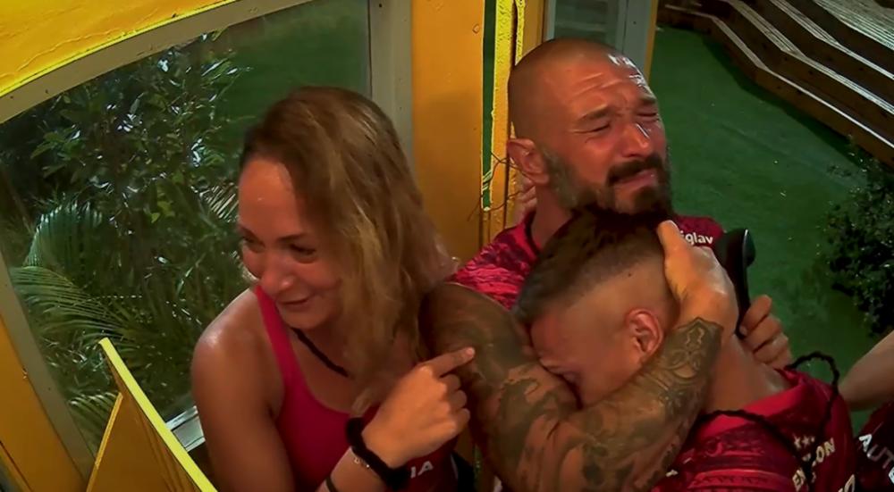Emotivni lomovi posle promene tima! Nikola u suzama: Da li su mu Sanja i Mihailo zamerili? (VIDEO)