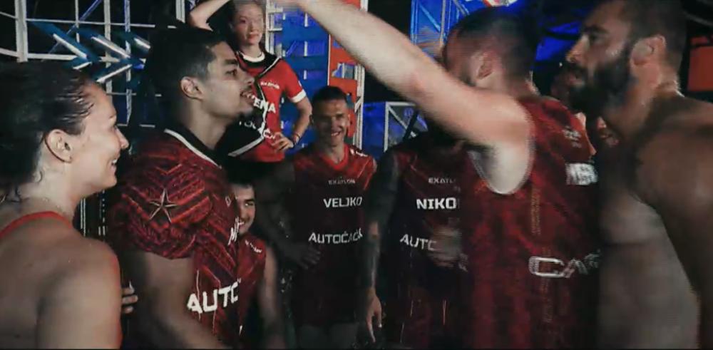 Totalni haos u Exatlonu! Mensur bacio vaterpolistu, Lakić odmah skočio: Veliki šok za četvoro takmičara (VIDEO)
