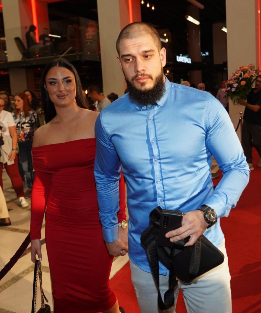"Doktor nam je okrenuo leđa": Bolna ispovest Dejana Dragojevića o gubitku bebe