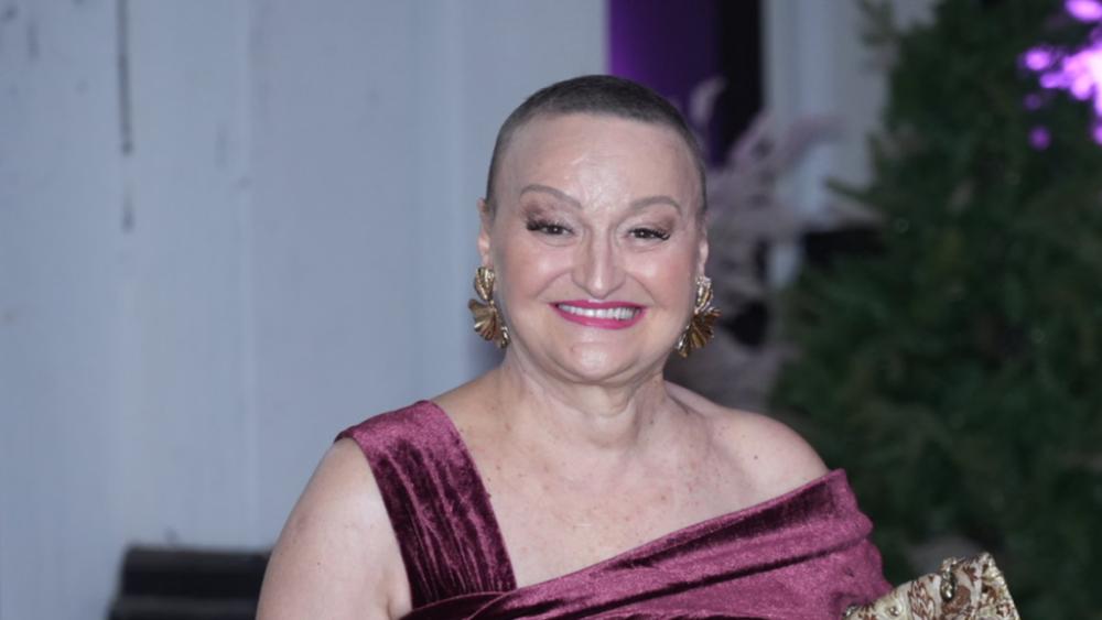 Prva slika nakon teške operacije! Pevačica se 10 godina bori sa kancerom, kadar iz bolnice tera suze na oči (FOTO)