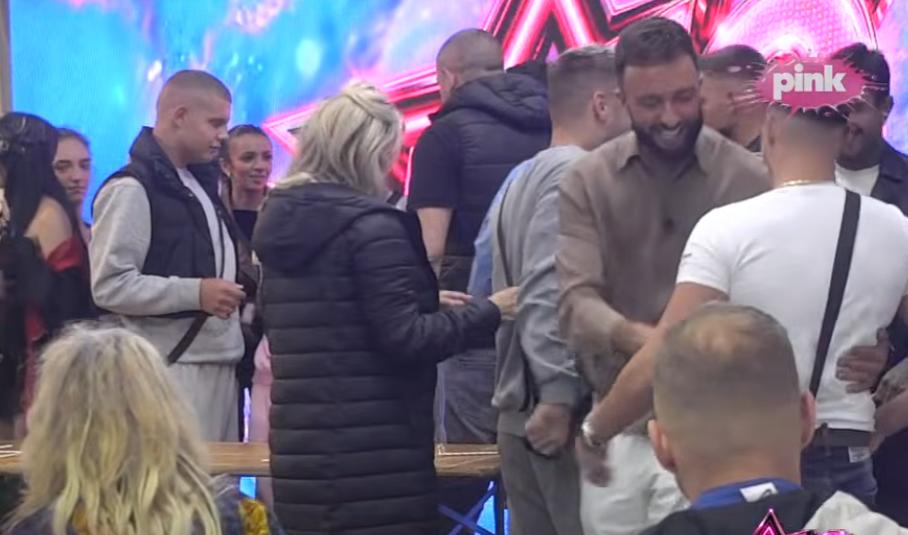 ONA JE PRVA IZBAČENA IZ ELITE 10! Ušla u studio i nije štedela nikog - za sedam dana procenila sve takmičare, a on joj je NAJGORI