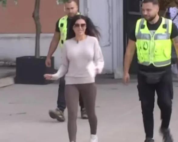 STANIJA UŠLA U ELITU! U trenerkama i bez šminke stigla na imanje, pa se odmah obratila Lauri