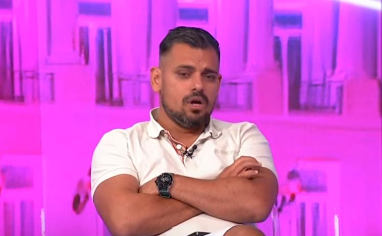 "ČEKAJU NA MUŠKARCE, A NE ZNAJU DA BEKNU 2 REČENICE" Bora Santana žestoko opleo po učesnicama "Elite 10": Kao da su došle sa Onlifansa
