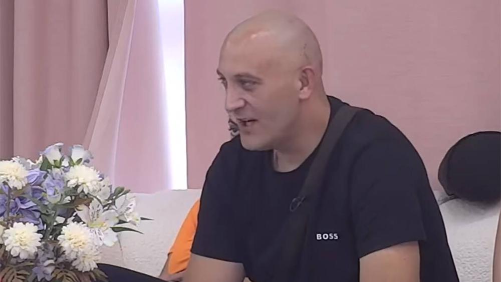 Milan prekinuo emisiju i obratio se Stoji: Saznao šta ona misli o njegovoj devojci, poručio joj jedno