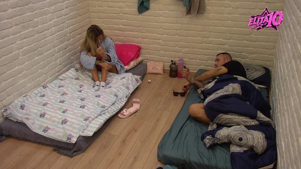 Koliko si ti namazana: Filip šokiran Anelinim doktoriranjem rijalitija, ona ne skida osmeh! (VIDEO)