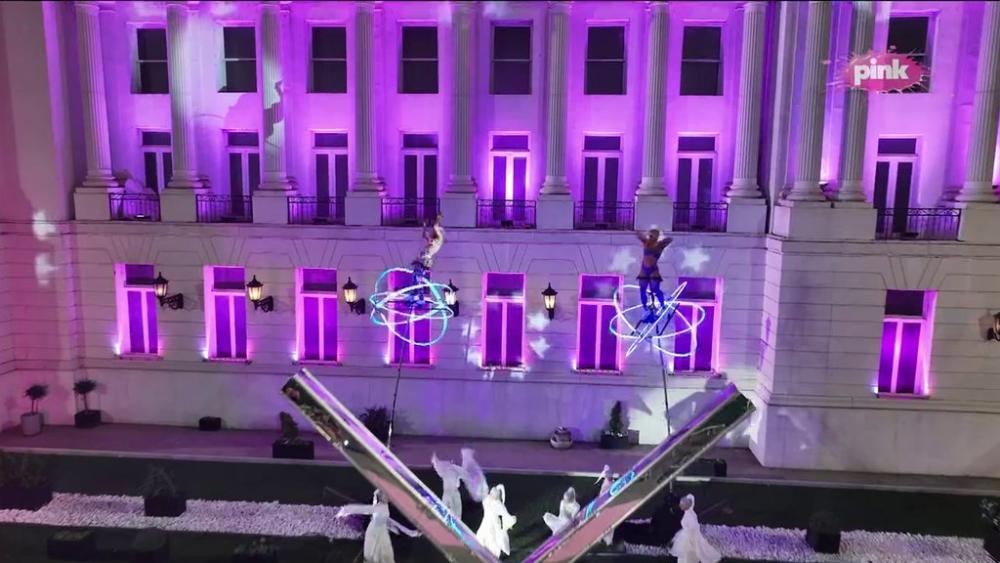 Spektakularna plesna tačka oborila sve sa nogu! Plesači uz specijalne vizuelne efekte fascinirali sve! (VIDEO)