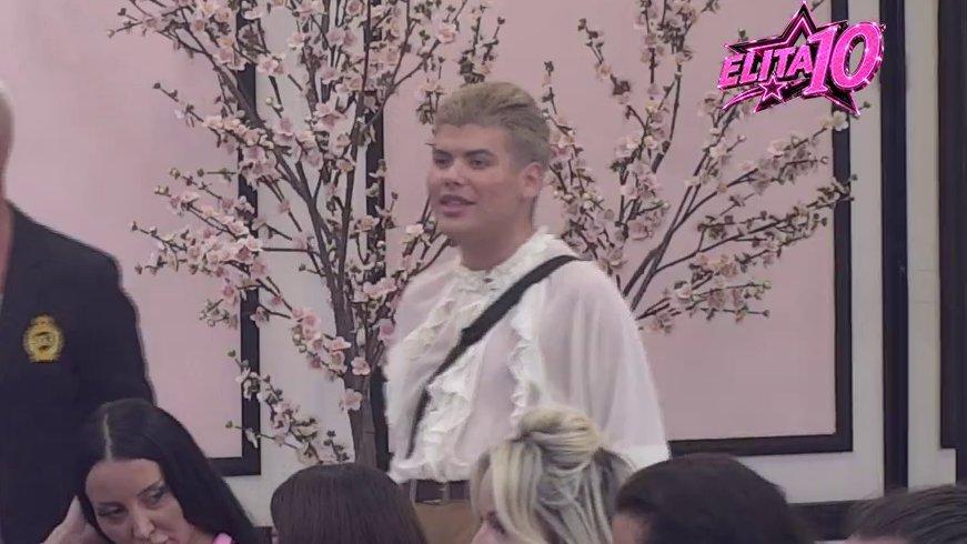 Niko nas neće rastaviti: Uroš zapušio usta svim dušebrižnicima, otkrio da će biti uz Karla do kraja! (VIDEO)