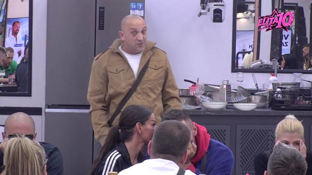 Oduvao si me, a svaku priliku koristiš da pozdraviš moju majku Stoju! Milan Popov izneo istinu Marinkoviću u lice, on zanemeo (VIDEO)