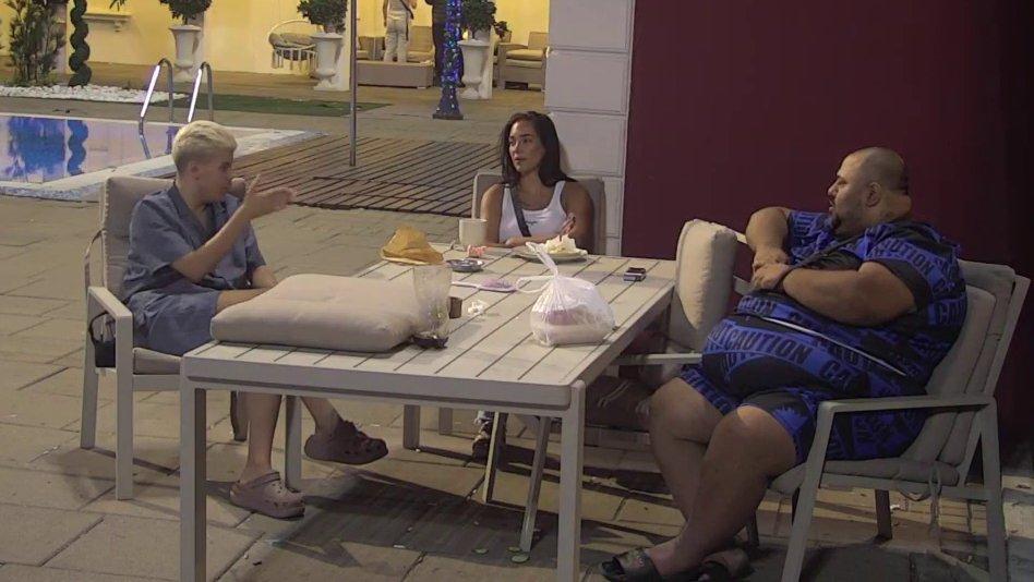 Šta je Đole Kralj video u šolji Filipa Đukića? Uskoro će završiti sa atraktivnom takmičarkom, Aneli neće biti dobro! (VIDEO)