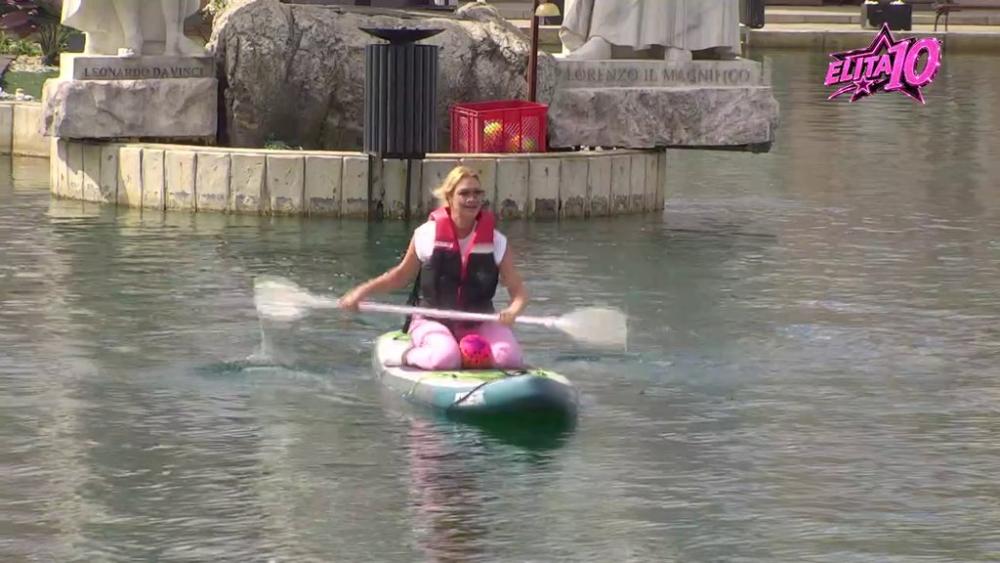 Kakav dan! Učesnici veslaju kao profesionalni, evo ko se najbolje snašao (VIDEO)