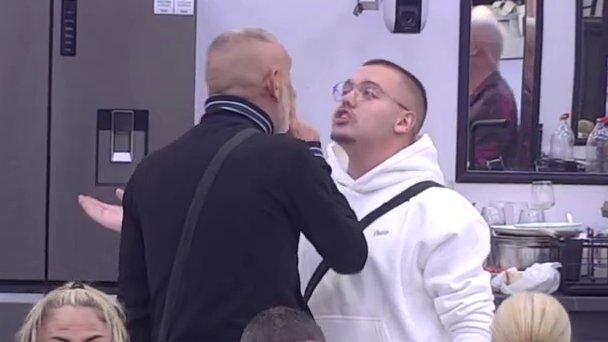 Ori se Belom kućom! Mića i Dača zaratili kao nikad, Virijević ga urnisao: Evo ga Grof Ahmić, od Laure pravi... (VIDEO)