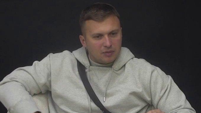 Šokirao me je, ej, on priča o bazenu i... Karić progovorio o sukobu s Carem, pa opleo po Anđeli i Gastozu (VIDEO)