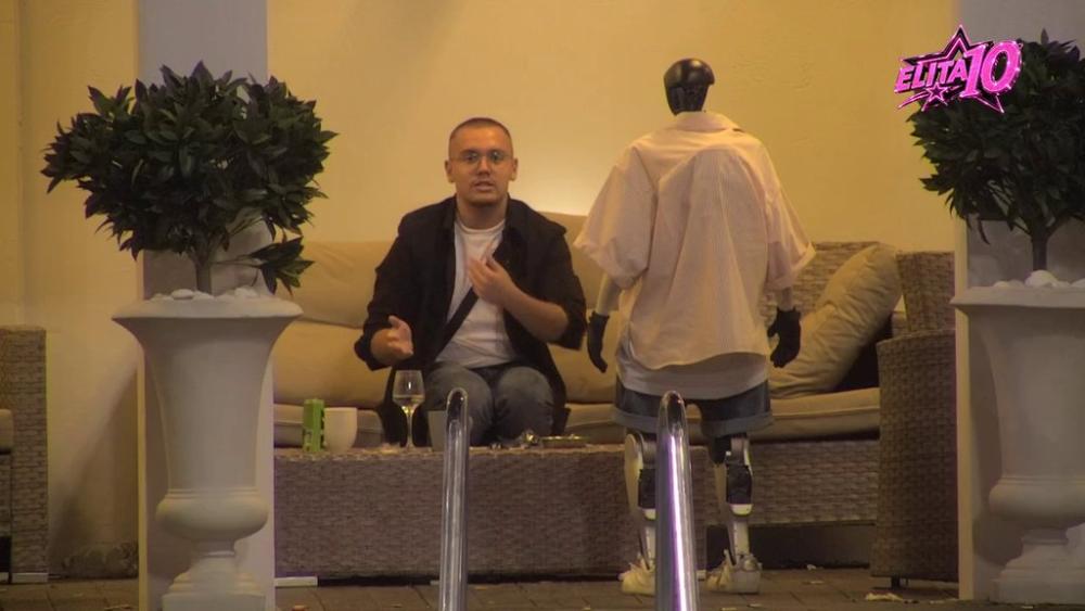 Rekao je da ima jedna, ali... Dača nije uspeo da drži jezik za zubima, pa Toši otkrio na koga je Filip Car bacio oko! (VIDEO)
