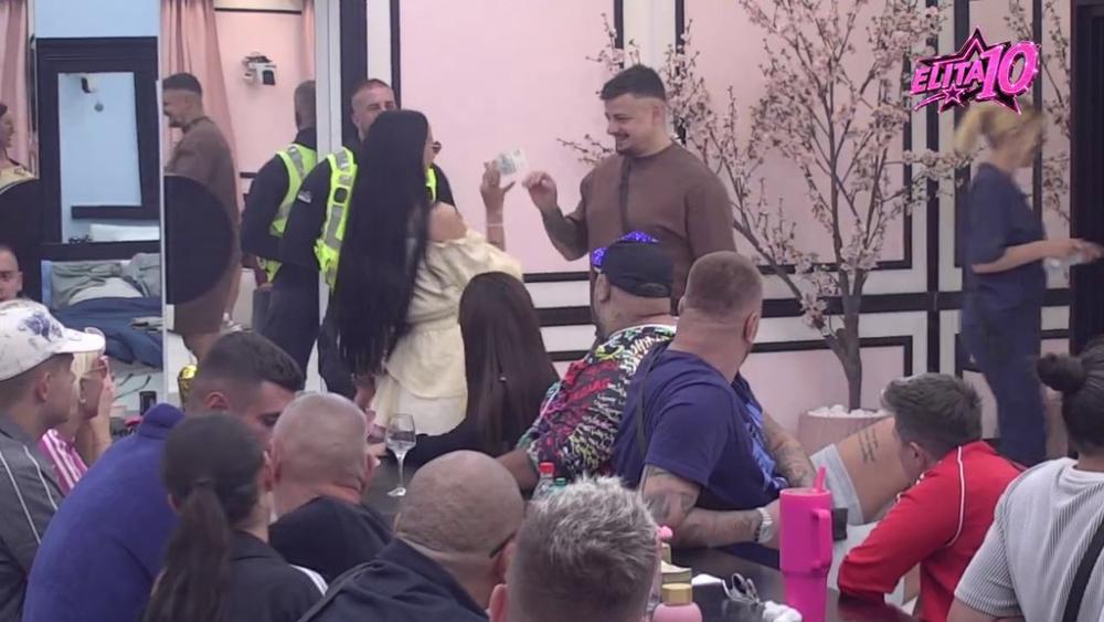 Brutalno poniženje Slađe Poršeline: Terza je pred svima zakucao za dno, ona kuka na sav glas! (VIDEO)