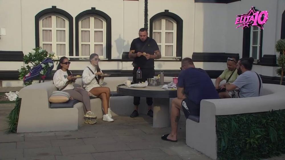 Ne izlazi joj iz glave: Anđela misli na Gastoza i dok jede, ponovo istakla da je neprikosnoven u jednoj oblasti (VIDEO)