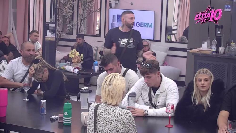 To je moja vrlina: Ša smatra da ljudi njegovu skromnost doživljavaju kao manjak samopouzdanja! (VIDEO)