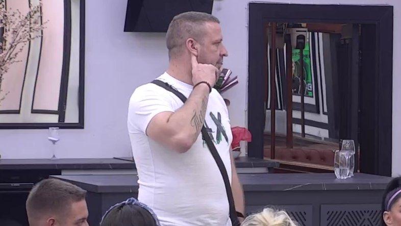 Muškarci gube glavu za Jakšićkom: Nemanja priznao da mu se dopala, a evo ko se još bori za nju! (VIDEO)