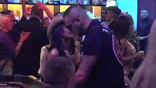 Laura i njeno 'odgovori mi na pitanje': Videla Cara samog i odmah ga startovala (VIDEO)