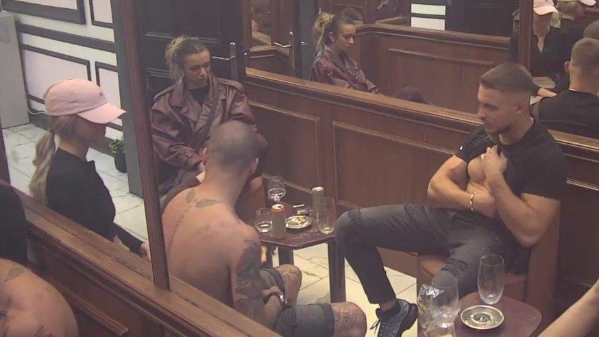 Malom Velji rade iza leđa! Dalibor otkrio da ga je Lena pipkala, kako će na to njegov drug reagovati?! (VIDEO)