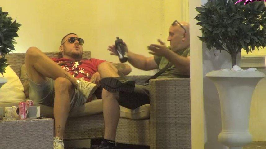 URNEBESNO! Milan zapenio, Car pokušava da dođe do reči: SVI TI SE SMEJU, ISPADAŠ BUDALA! (VIDEO)