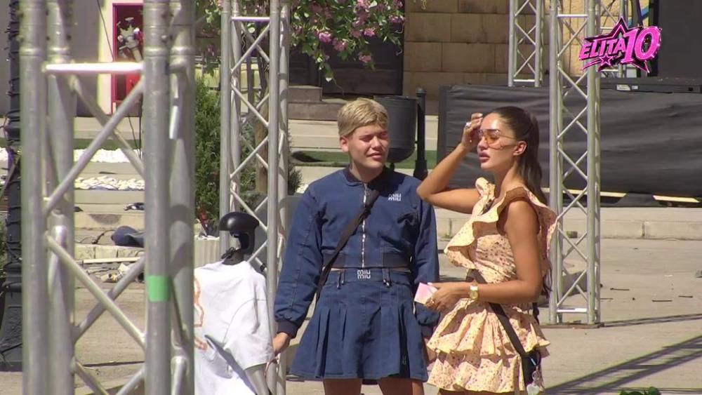 Ja sam mirna, znam moj i Filipov odnos, a oni... Anđela rešila da stane na rep Aneli i Kariću, ubeđena u njihovo DRUGARSTVO SA POVLASTICAMA (VIDEO)