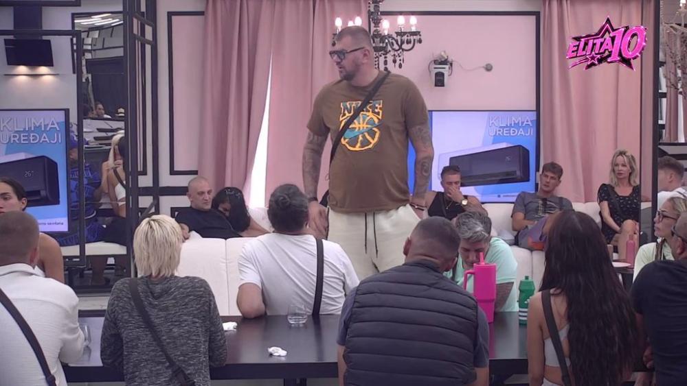 Ovome se niko nije nadao! Janjuš sve iznenadio svojim izlaganjem, pa mu se Kristina Petrović suprotstavila: Velike su šanse da ostanem sa tobom... (VIDEO)