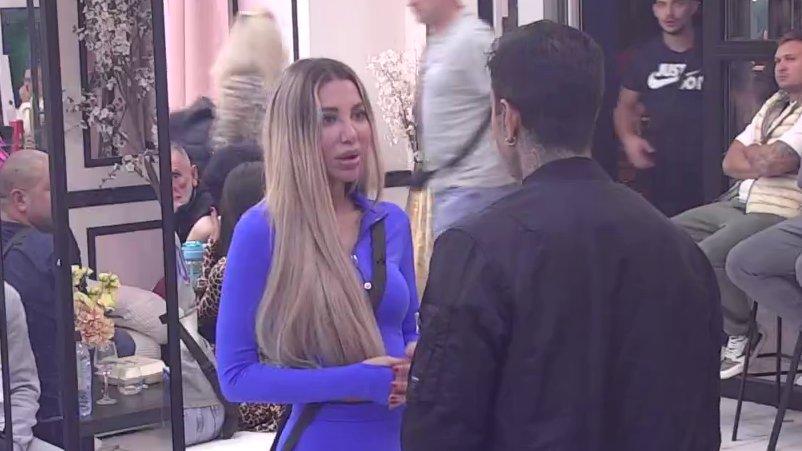 BESAN KAO RIS! Đukić ne može da se sastavi, Anđela doliva ulje na vatru: SMEJEŠ MU SE IZA LEĐA! (VIDEO)