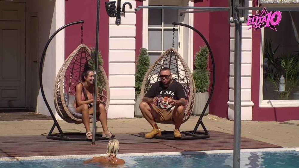 Laura priznala šta se odigralo sa Carem ISPOD POKRIVAČA! On pokušao da sakrije, ona sve OTKRILA (VIDEO)