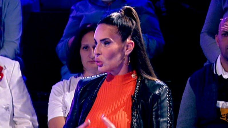 Sažvakala ga i ispljunula: Kačavenda sigurna da Aneli zanima Car, razvezala jezik! (VIDEO)