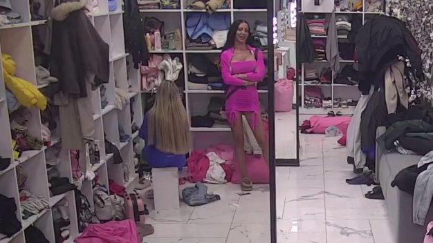 Slađa postala LICEMERINA! Poršelina dala sve od sebe da gurne Aneli u vezu sa Carem: Vidim vas zajedno, ta energija... (VIDEO)