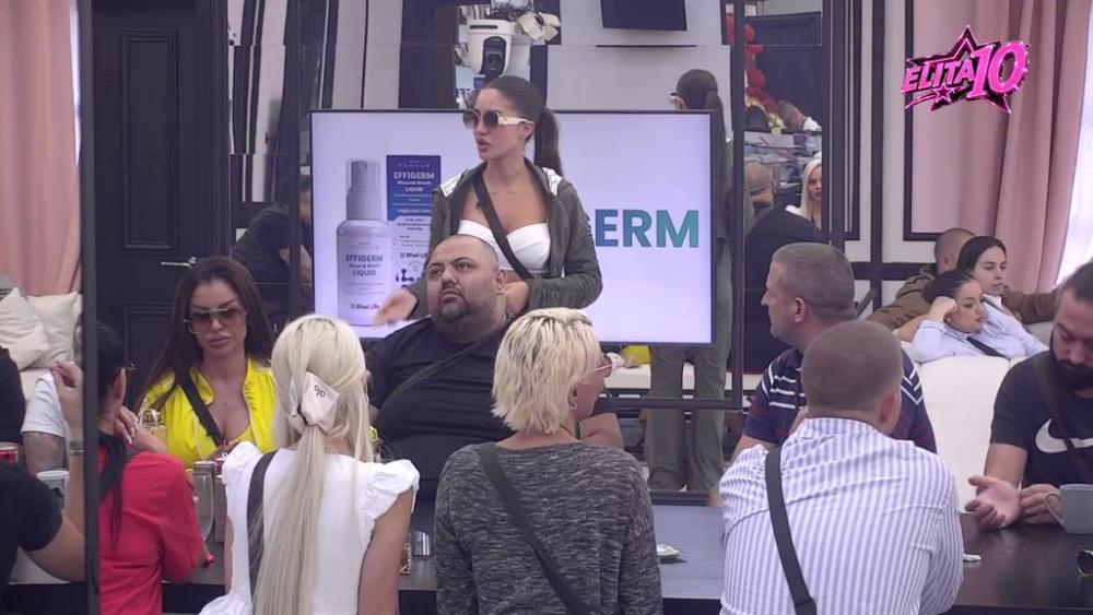 IZDAĆE GA KAO I SVE PRIJATELJE: Anđela navela Matoru kao ULIZICU, ona promenila sve boje (VIDEO)