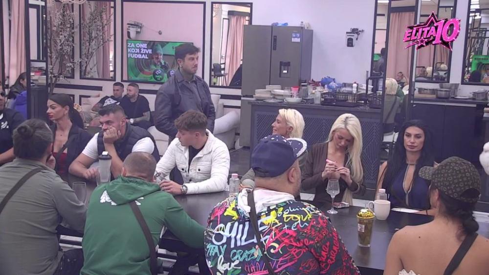 Osvojio duplu krunu! On za sobom vuče crne oblake: Učesnici otkrili šta misle o učesnicima koji su se našli na anketi za najnegativniju osobu! (VIDEO)