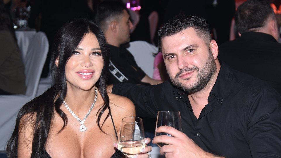 Stanija ZASUKALA RUKAVE, pa postala BAUŠTELKA! Na ovaj način ponizila Asmina kao nikad do sad (FOTO)