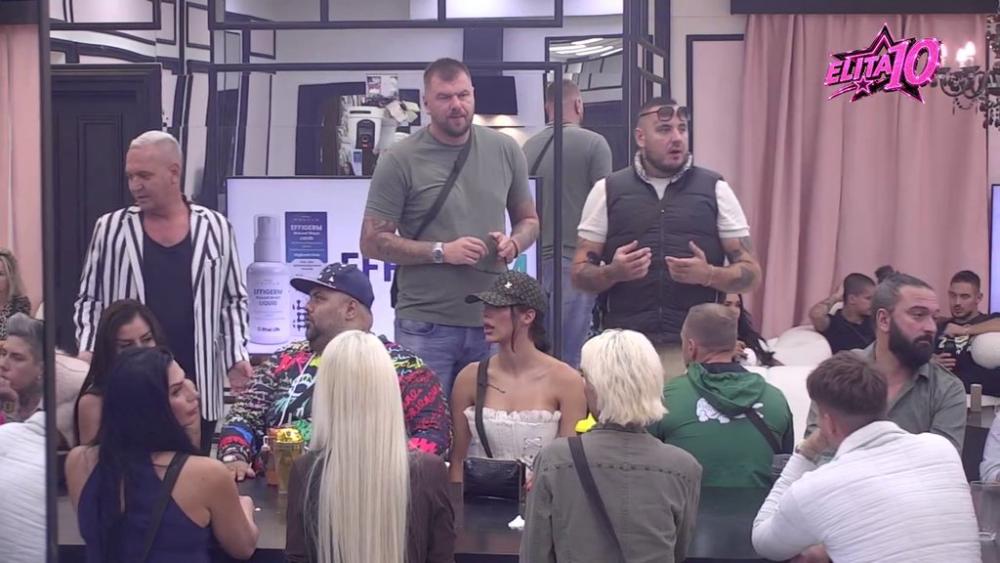 Ne smatram ga prijateljem: Janjuš obelodanio svoje mišljenje o njegovom odnosu sa Carem, pa Anđela ispreskakala klan Pere Kvržice! (VIDEO)