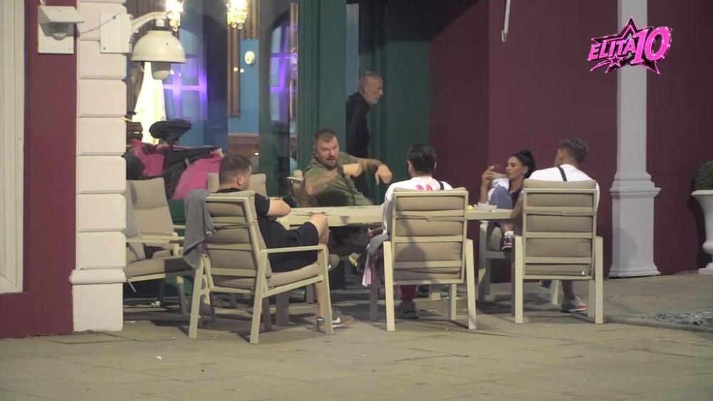 Ivan i Janjuš nisu štedeli reči dok su komentarisali Aneli, bez dlake izneli šta misle o njoj: Od svakoga je napravila monstruma! (VIDEO)