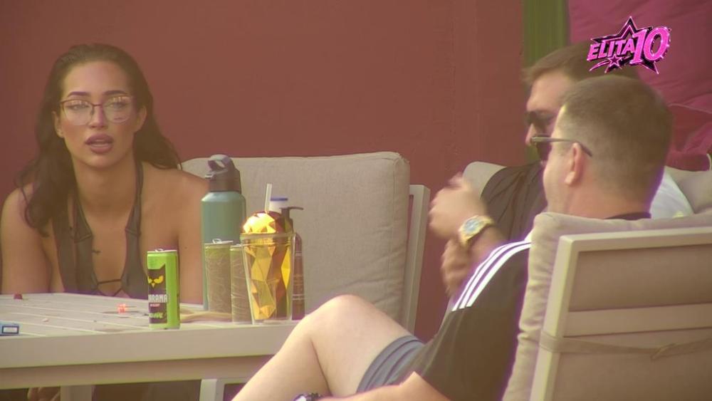 Odmah isterao sve na čistac: Karić čuo da ga Laura pljuje, Ivanu prekipelo zbog ponašanja učesnika prema Hrvatici! (VIDEO)