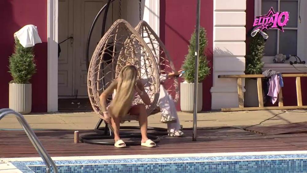 ZAPENIO OD BESA: Uroš i Aneli opleli po Staniji kao nikada, šokirani što je ušla da čestita Dači rođendan (VIDEO)