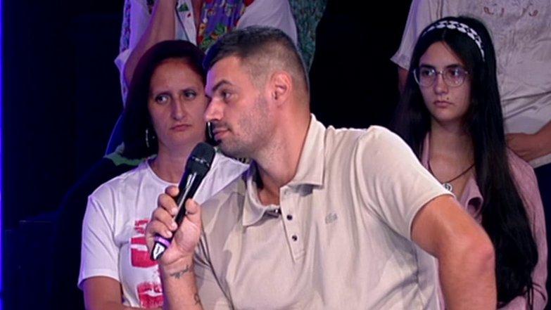 Anđelu i Aneli ne može da smisli: Amar razvezao jezik i urnisao buduće cimerke! (VIDEO)