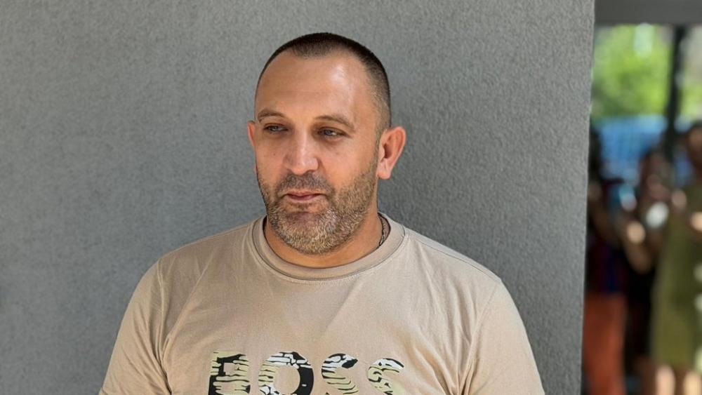 Ko je Stojin sin koji ulazi u Elitu 10?! Pevačica ga je dobila sa samo 17 godina, a onda je ostala UDOVICA, tragedija je obeležila njegov život