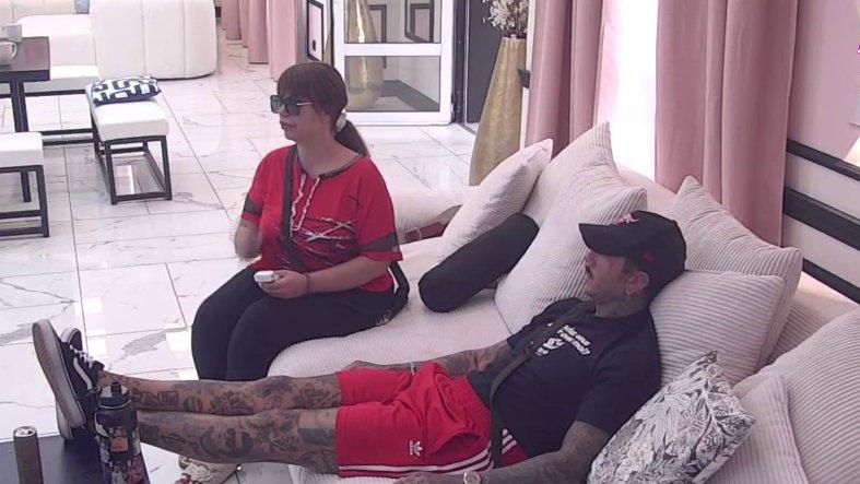 Od ovog blama nema dalje: Filip Đukić doživeo da mu se Miljana Kulić otvoreno sprda s mozgom! (VIDEO)