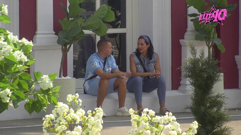 Nije se bunio... Laura obelodanila sve detalje, otkrila kako je Filip tajno gleda! (VIDEO)