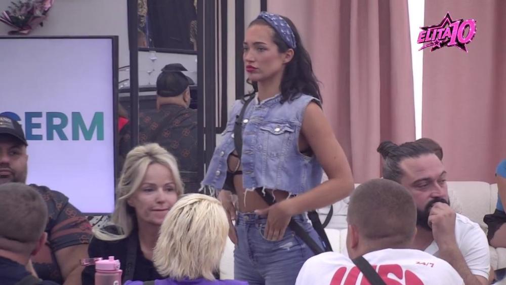 Cvećka nisam, ali... Laura pukla zbog prozivke da je laka devojka, pa pokazala zube Urošu Staniću! (VIDEO)