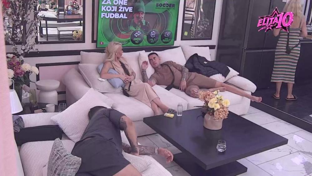 Izgleda da će ipak biti istrajan! Mateja i nakon buđenja ostao blizak sa Vanjom, evo kako se razvija njihov odnos (VIDEO)