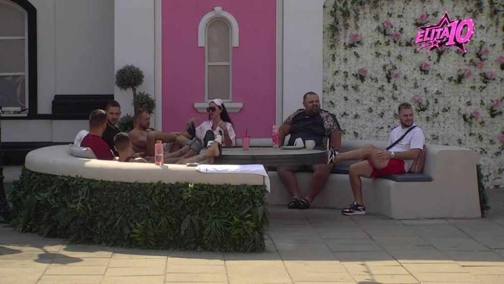 Imao je 230 dinara na Zlatiboru: Slađa otkrila kako se Terza bahatio njenim parama, unakazila ga za sva vremena! (VIDEO)
