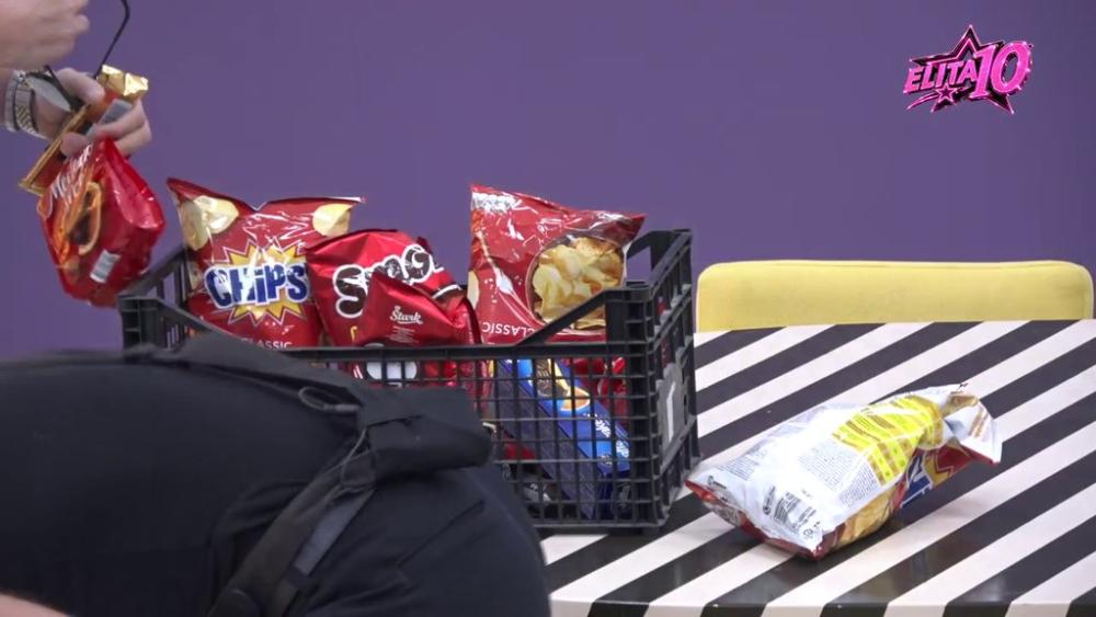 Pokazao da je široke ruke: Odabrani pred prvu žurku u Eliti 10 dobili specijalno iznenađenje! (VIDEO)