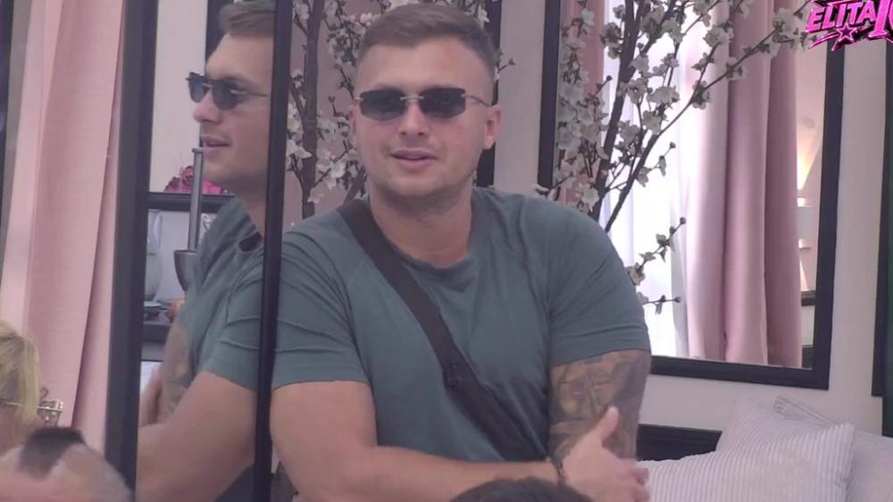 Marinković promenio boje zbog Karića i Laure: Evo u kakvom su odnosu bili pre Elite (VIDEO)
