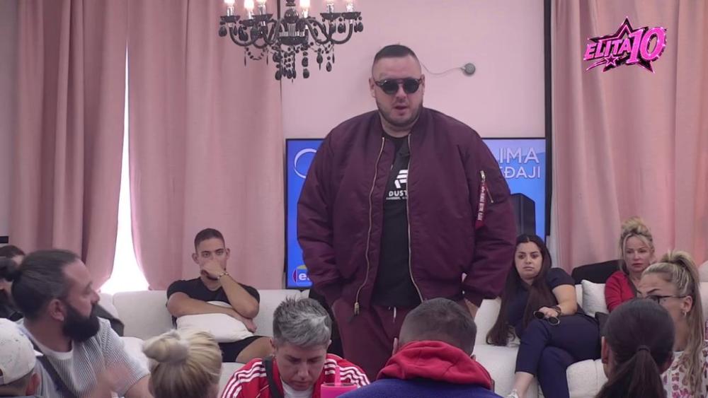 Čuo sam od jedne tvoje bišve da si tmuran... Car bocnuo Đukića gde je najtanji! Jakšićka ga rastavila na atome: Ti si za mene SITNA RIBA (VIDEO)
